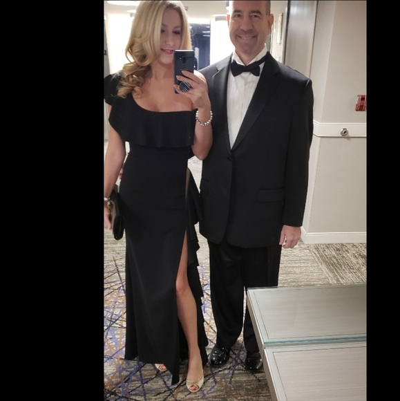 Nicole Bakti gown size 4 - Picture 2 of 9